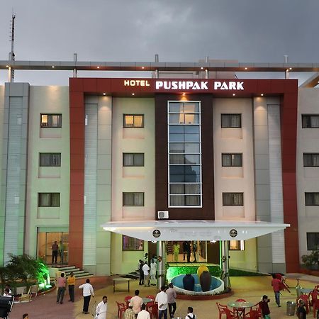 Hotel Pushpak Park Osmanabad Exterior foto
